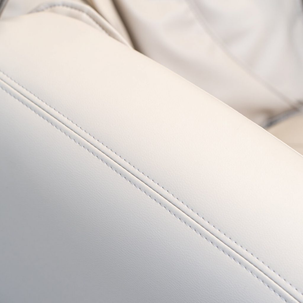 Massagestol Santé Hoshi 3D crème arm nära